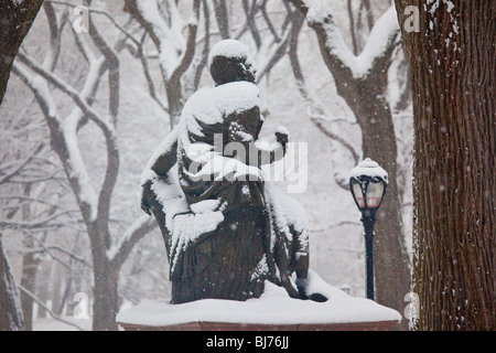 Statue of Robert Burns on Literary Walk in Central Park, New York City Stock Photo