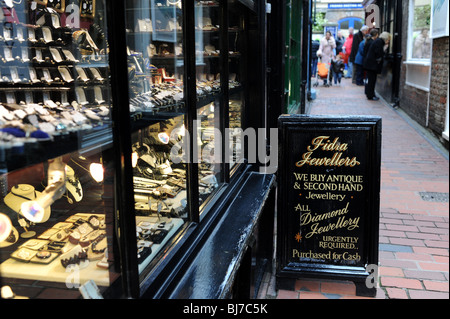 buy second hand jewellery