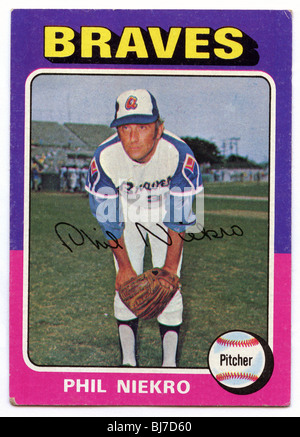 1969 PHIL NIEKRO Atlanta BRAVES Vintage Hall of Fame Topps 