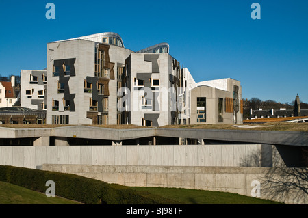 dh Scottish Parliament HOLYROOD EDINBURGH Scotland parliament building modern window decoration features Stock Photo