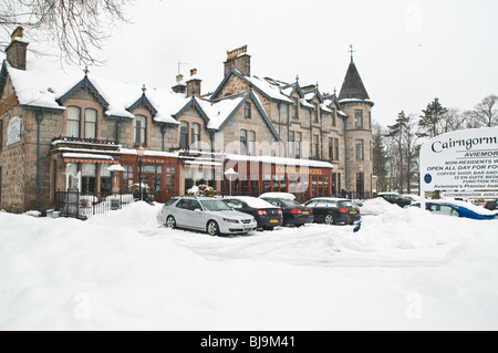 dh Aviemore Cairngorm hotel AVIEMORE INVERNESSSHIRE Building winter snow holiday ski resort scotland scottish highlands uk Stock Photo