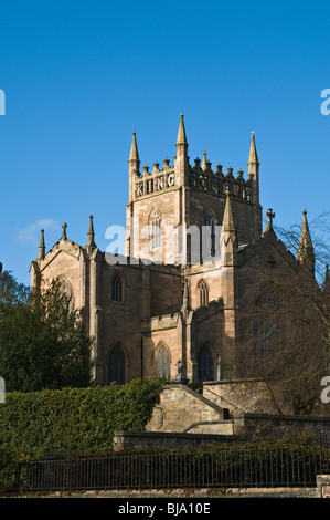 dh Dunfermline Abbey DUNFERMLINE FIFE king robert inscription dunfermline abbey scotland historical buildings Stock Photo