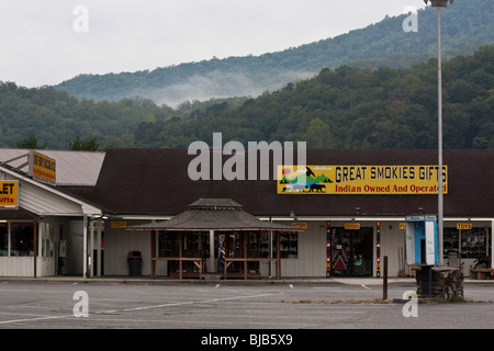 American native village Cherokee Great Smoky Mountains National Park North Carolina in USA  US Americans tribe daily life everyday hi-res Stock Photo