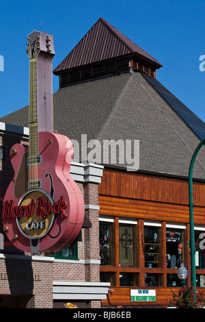 American city Gatlinburg Tennessee in USA exterior of the Hard Rock Cafe restaurant  North America US daily life everyday United States hi-res Stock Photo