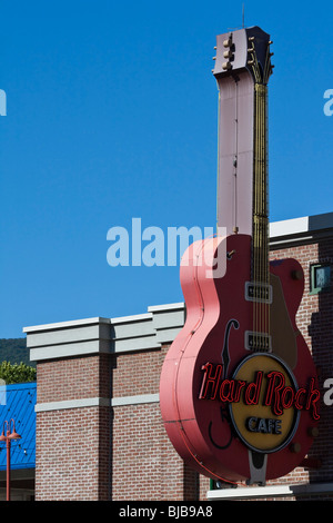 American Gatlinburg Tennessee in USA exterior of the Hard Rock Cafe restaurant center city North America US daily life everyday United States hi-res Stock Photo