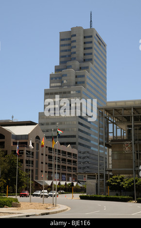 CAPE TOWN CITY CENTRE tall buildings around Hans Strijdom Avenue Stock ...