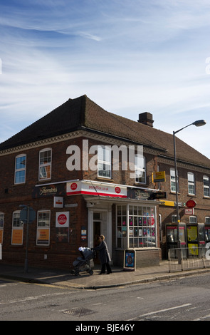 Local post office corner shop within a shopping parade in Gerrards Cross Buckinghamshire UK Stock Photo