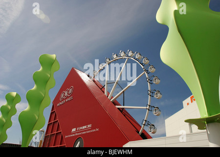 WORLD EXPO 2005, Aichi, Japan. The 'Wonder Wheel' Stock Photo