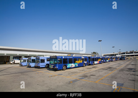 Big Blue Bus Terminal, buses powered by Liquified Natural Gas (LNG). Santa Monica, Los Angeles, California, USA Stock Photo
