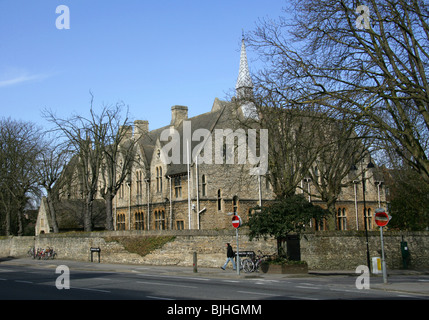 St Antony's College, Oxford University, Woodstock Road, Oxford, Oxfordshire OX2 6JF Stock Photo