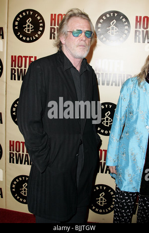 NICK NOLTE HOTEL RWANDA FILM PREMIERE ACADEMY OF MOTION PICTURE ARTS BEVERLY HILLS LOS ANGELES U 02 December 2004 Stock Photo