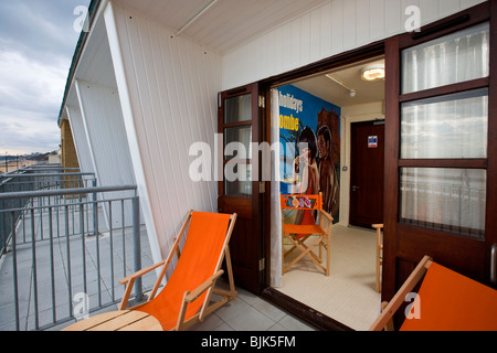 beach pod interior, contemporary holiday beach hut, designed by Wayne Hemingway, Overstrand, Boscombe, Bournemouth Stock Photo