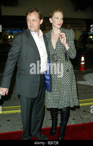 CATE BLANCHETT & ANDREW UPTON VERONICA GUERIN FILM PREMIERE WESTWOOD LOS ANGELES USA 08 October 2003 Stock Photo
