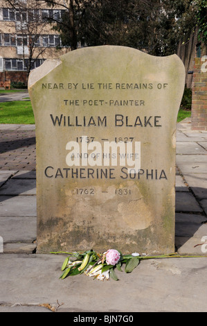 Memorial to William Blake (1757-1827) and his wife Catherine Sophia in Bunhill Fields, City Road, London, England, UK.