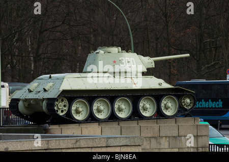 Tank at the Soviet war memorial Tiergarten Berlin Germany Stock Photo