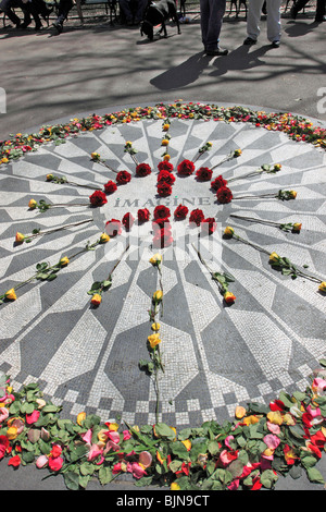 Strawberry Fields memorial Stock Photo - Alamy