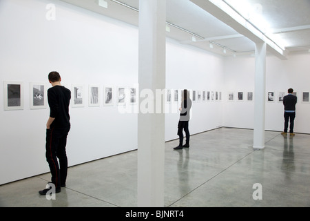 Pencil drawings solo exhibition of James Pyman at Maureen Paley gallery ...