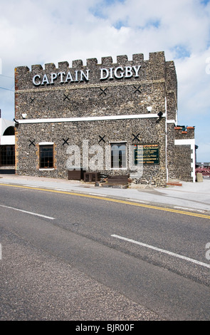 The Captain Digby pub overlooking Kingsgate Bay on the North Foreland, Kent, England Stock Photo