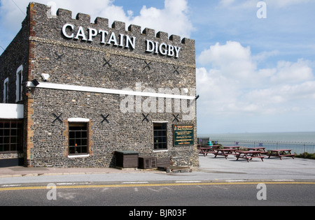 The Captain Digby pub overlooking Kingsgate Bay on the North Foreland, Kent, England Stock Photo