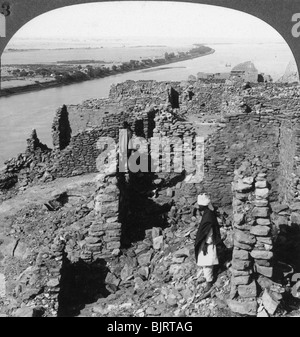 'Kasr (Qasr) Ibrim and a view down the Nile in Nubia, Egypt', 1905.Artist: Underwood & Underwood Stock Photo