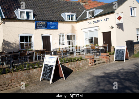 The Golden Key award winning Adnams pub, Village of Snape, Suffolk Stock Photo