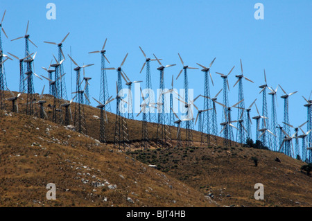 Wind turbines at the Tehachapi Wind Farm (2nd largest in the world) at sunset, Tehachapi Mountains, California Stock Photo