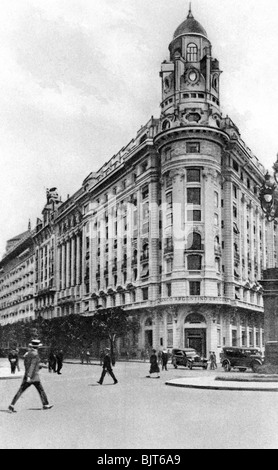 Diagonal Norte, Avenida Roque Saenz Pena, Buenos Aires, Argentina, c1920s. Artist: Unknown Stock Photo