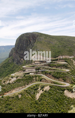 The Serra da Leba pass. A winding road leading down the Chela escarpment towards Namibe Province. Huila Province, Angola. Africa Stock Photo