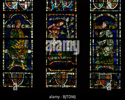 Canterbury Kent England Canterbury Cathedral Stained Glass Window Of Isach, Adam Delving And Joseph Stock Photo