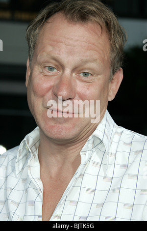 STELLAN SKARSGARD EXORCIST. THE BEGINNING WORLD CHINESE THEATRE HOLLYWOOD LOS ANGELES USA 18 August 2004 Stock Photo
