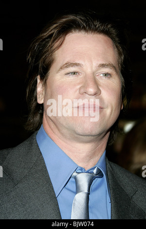 VAL KILMER ALEXANDER WORLD PREMIERE GRUMANN'S CHINESE THEATRE HOLLYWOOD LOS ANGELES USA 16 November 2004 Stock Photo