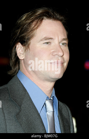 VAL KILMER ALEXANDER WORLD PREMIERE GRUMANN'S CHINESE THEATRE HOLLYWOOD LOS ANGELES USA 16 November 2004 Stock Photo