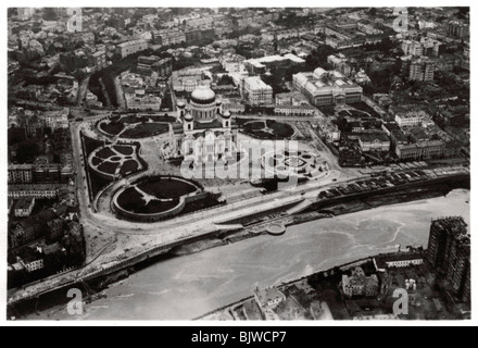 Aerial view of the Cathedral of Christ the Saviour, Moscow, USSR, from a Zeppelin, 1930 (1933). Artist: Unknown Stock Photo