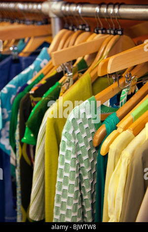 Charity shop Save the Children, Edinburgh, Scotland Stock Photo