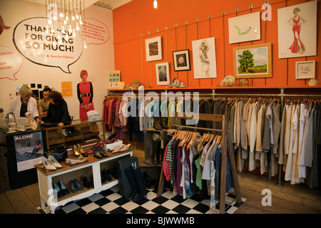 Charity shop Save the Children, Edinburgh, Scotland Stock Photo