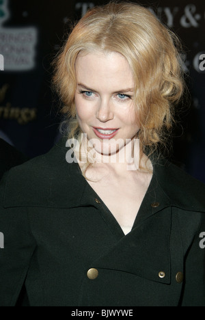 NICOLE KIDMAN 16TH PALM SPRINGS INTERNATIONA CONVENTION CENTRE PALM SPRINGS USA 09 January 2005 Stock Photo