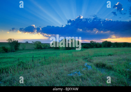 Sunrise over prairie at Tallgrass Prairie National Preserve near Strong City, Kansas, USA Stock Photo