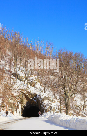 Marys Rock Tunnel, Shenandoah National Park, Virginia, USA Stock Photo