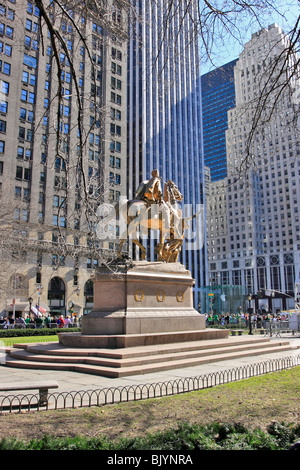 Statue of Union Civil War General William Tecumseh Sherman in Grand Army Plaza Central Park So. at 5th Ave., New York City Stock Photo