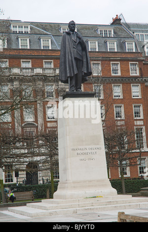 Statue of Franklin Delano Roosevelt in Grosvenor Square,  London GB UK Stock Photo