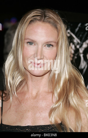 "Sin City" (Premiere) Kelly Lynch 03-28-2005 / Mann National Theater