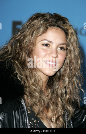 SHAKIRA BILLBOARD MUSIC AWARDS 05 MGM GRAND ARENA LAS VEGAS USA 06