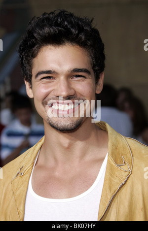 STEVEN STRAIT UNDISCOVERED FILM PREMIERE EGYPTIAN THEATER HOLLYWOOD LA USA 23 August 2005 Stock Photo