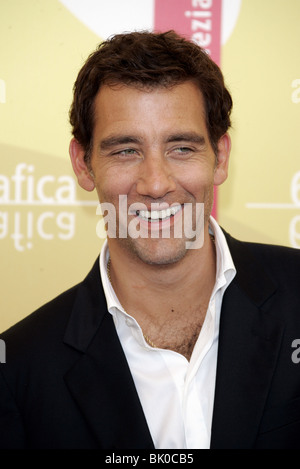 CLIVE OWEN THE CHILDREN OF MEN PHOTOCALL 63RD VENICE FILM FESTIVAL VENICE ITALY 03 September 2006 Stock Photo