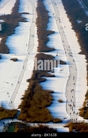 Ankeveense Plassen, iceskaters Stock Photo
