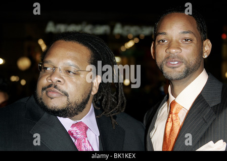 CHRIS ROBINSON & WILL SMITH ATL FILM PREMIERE CHINESE THEATRE HOLLYWOOD LOS ANGELES USA 30 March 2006 Stock Photo