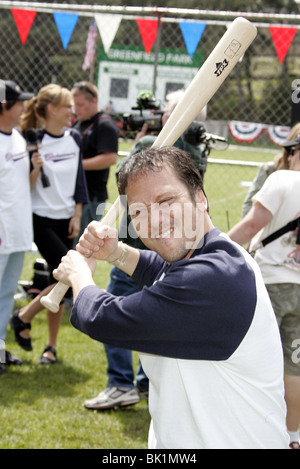 ROB SCHNEIDER BENCHWARMERS GAME UCLA WESTWOOD LOS ANGELES USA 02 April 2006 Stock Photo