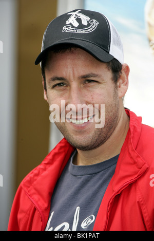ADAM SANDLER THE BENCHWARMERS PREMIERE WESTWOOD LOS ANGELES USA 02 April 2006 Stock Photo