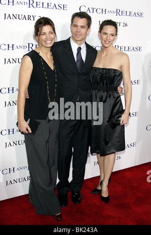 SUSANNAH GRANT TIMOTHY OLYPHANT & JENNIFER GARNER CATCH AND RELEASE WORLD PREMIERE HOLLYWOOD LOS ANGELES USA 22 January 2007 Stock Photo
