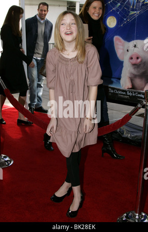 DAKOTA FANNING CHARLOTTES WEB FILM PREMIERE HOLLYWOOD LOS ANGELES USA ...